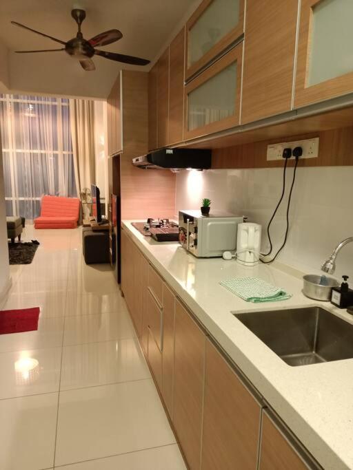 Duplex Condo@Maritime 8 Джорджтаун Экстерьер фото