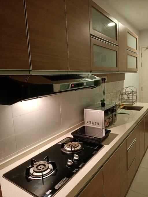 Duplex Condo@Maritime 8 Джорджтаун Экстерьер фото